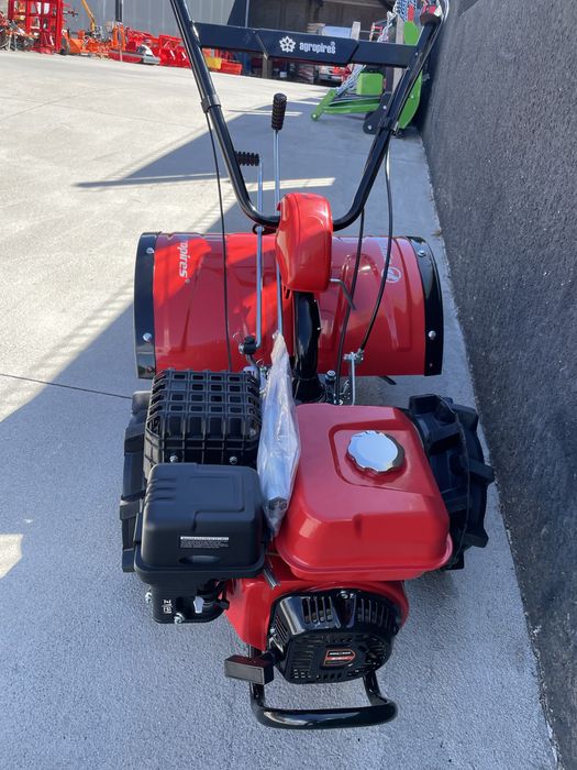 Motocultivador a gasolina