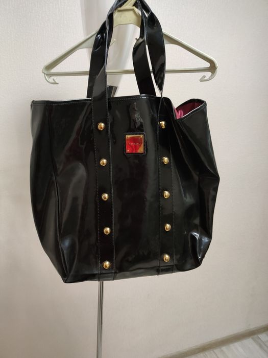 Сумка шоппер, лаковая.