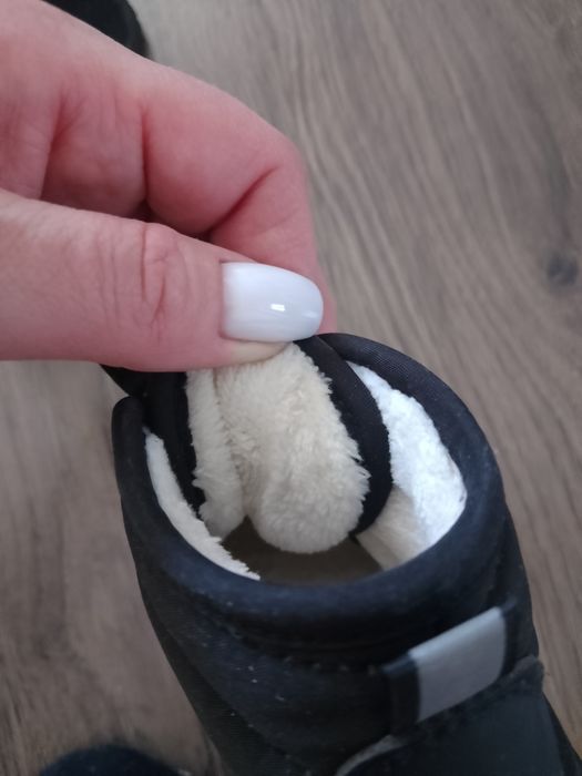 Продам ботінки дитячі