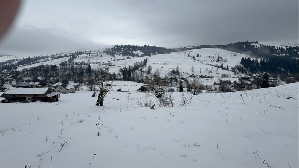 С. Ізки продається ділянка 17 соток