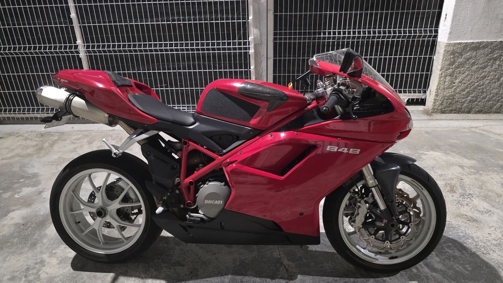 Ducati 848 Bom Estado