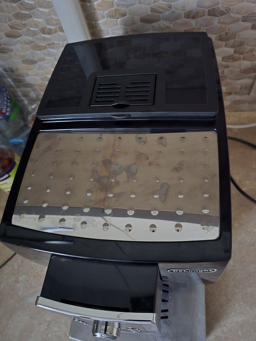 кавова машина  delonghi  ecam 23.450.b