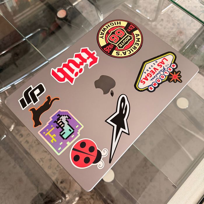 MacBook Pro 14” (2021) – M1 Pro | 16GB RAM | 1TB SSD | 88% Bateria