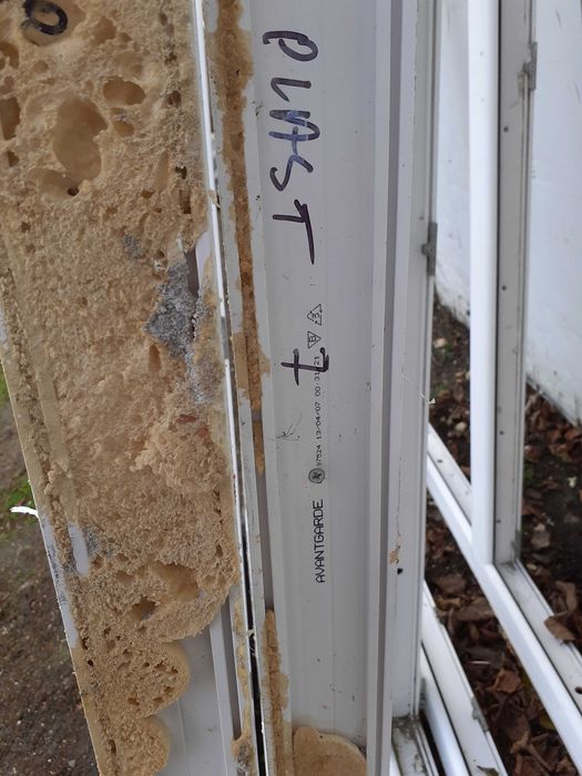 Okna z demontażu białe AVANTGARDE 1szt (wymiary 190cm x 170cm) 8 lat