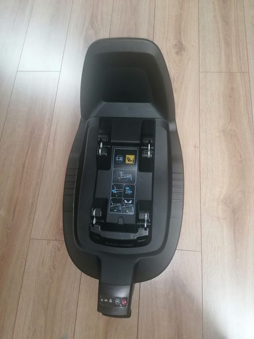 Fotelik maxi cosi do 12 kg  plus baza idealne