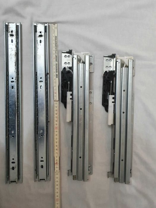 Направляющая шариковая  для мебельных полок.