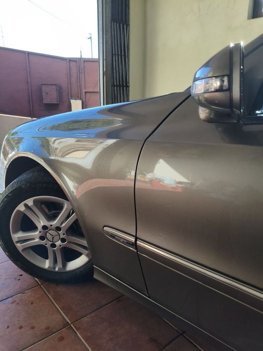 Mercedes E 220 selo barato428005322088130565