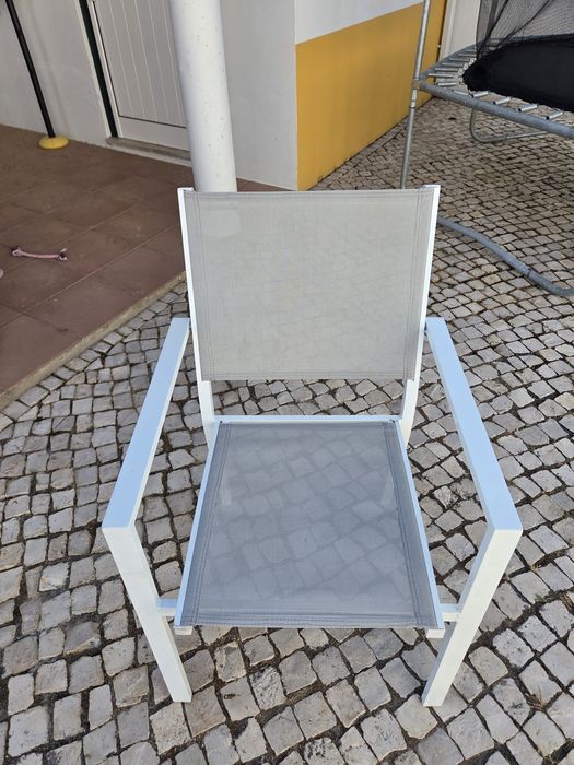 Vendo 7 cadeiras exterior