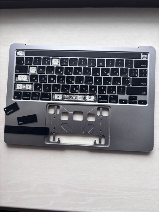 Клавиатура и корпус MacBook Pro 13 M1 A2338 • Без трекпада, на запчасти