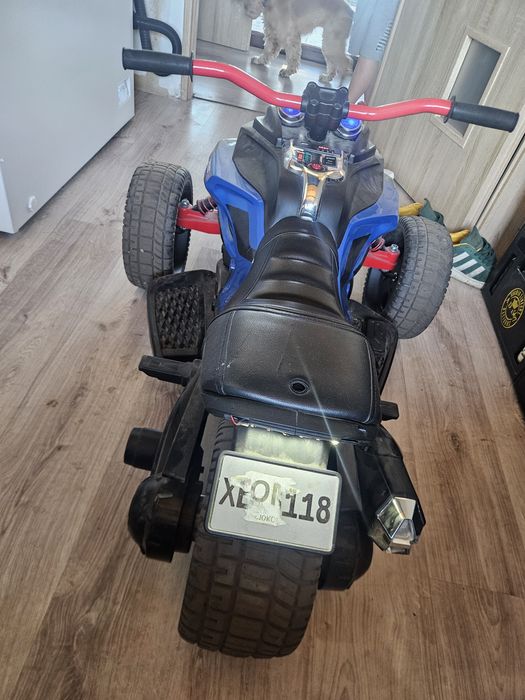 Motor do ładowania oraz  pilot