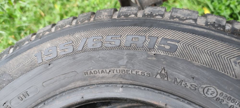 Opony zimowe 5mm 195/65/15 Bfgoodrich 2N4 ,N2