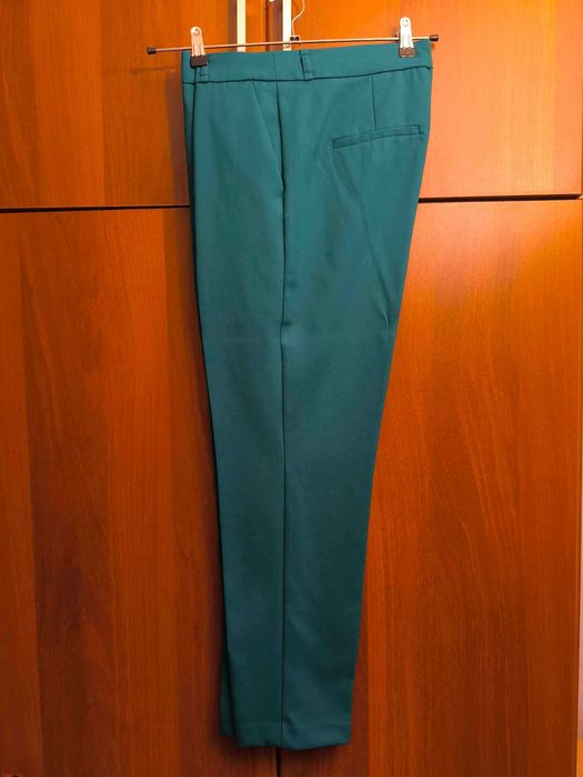 Eleganckie spodnie cygaretki szare w kratę Mohito