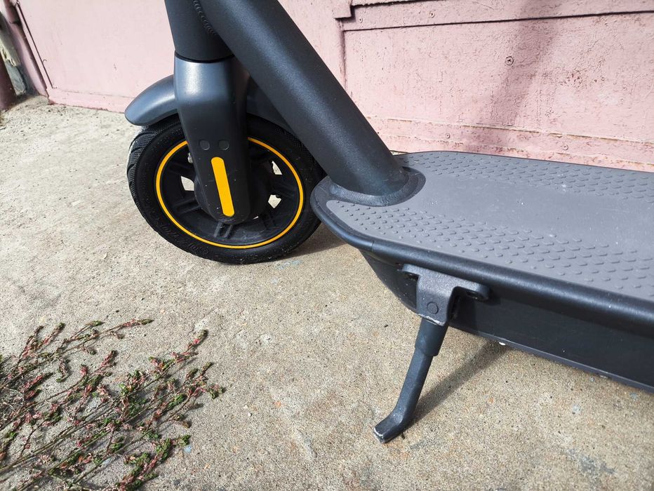 Segway Ninebot KickScooter Max G30E II