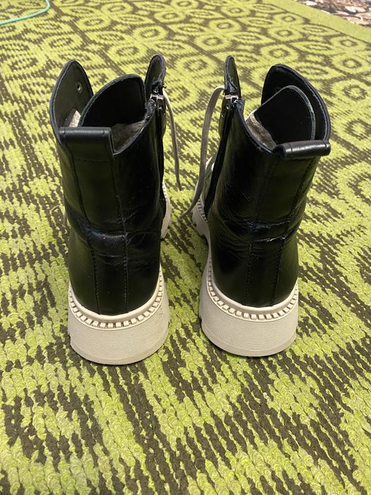 Женские зимние ботинки ( кожаные )