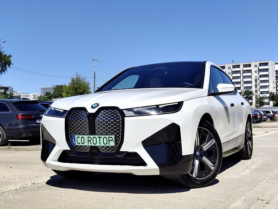 BMW iX