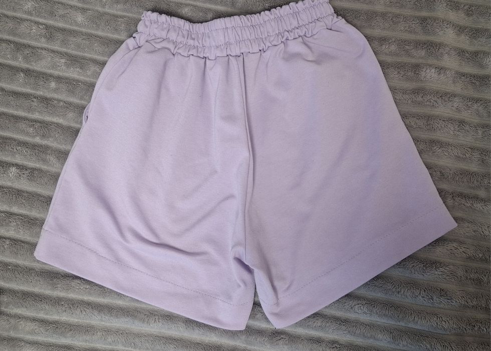 Продам джинсові шорти  H&M 158 розмір