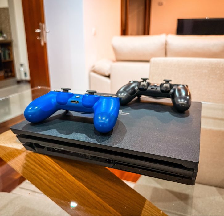 Playstation 4 Pro - 1Tb