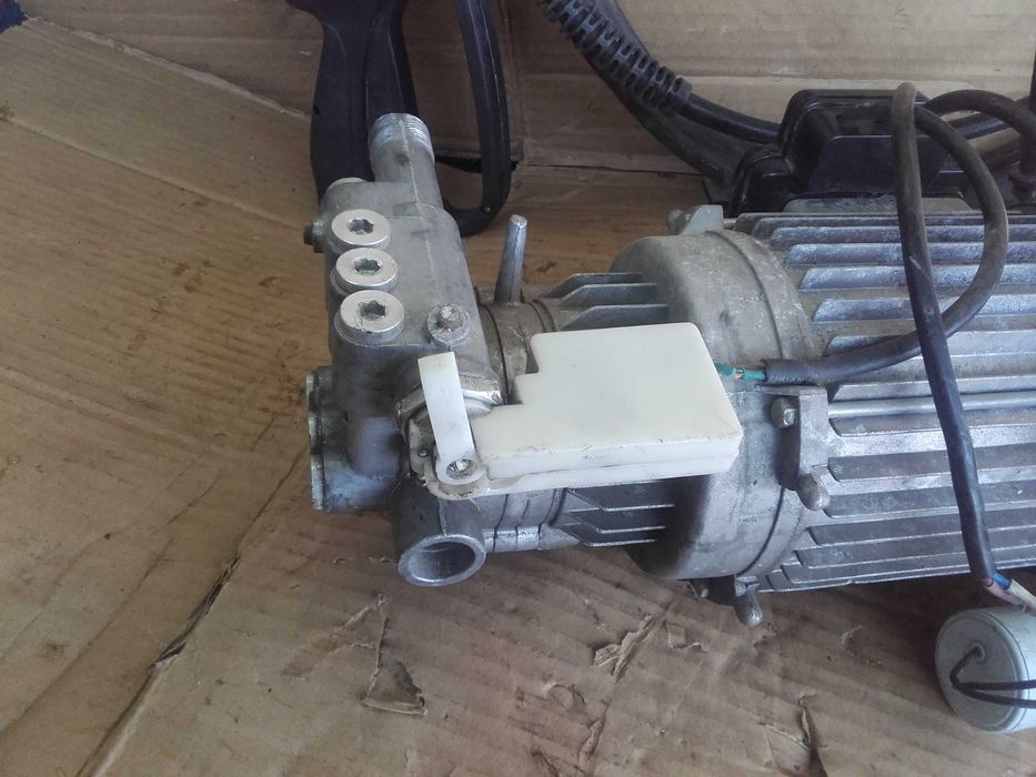 Мойка высокого давления.