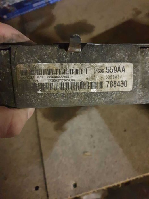 Блок керування двигуна 2000 Chrysler Cirrus/Dodge Stratus 2.5