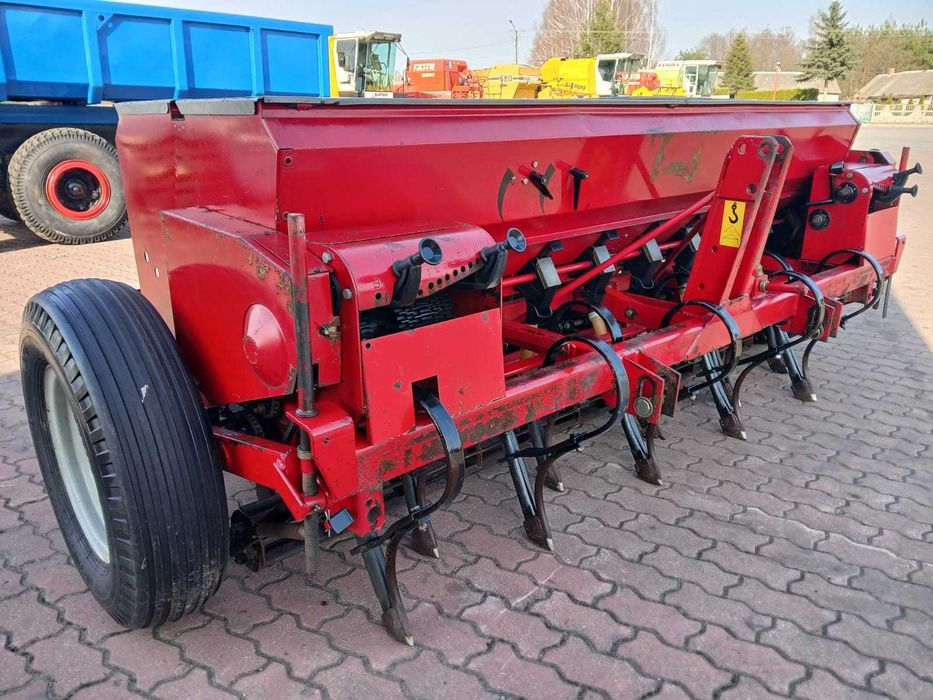 Siewnik zbożowy 2.5m dwu komorowy Juko