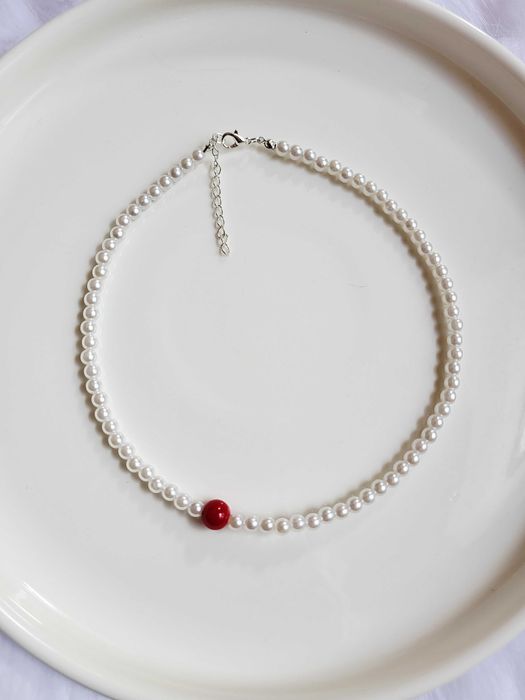 Naszyjnik z perełek,  choker
