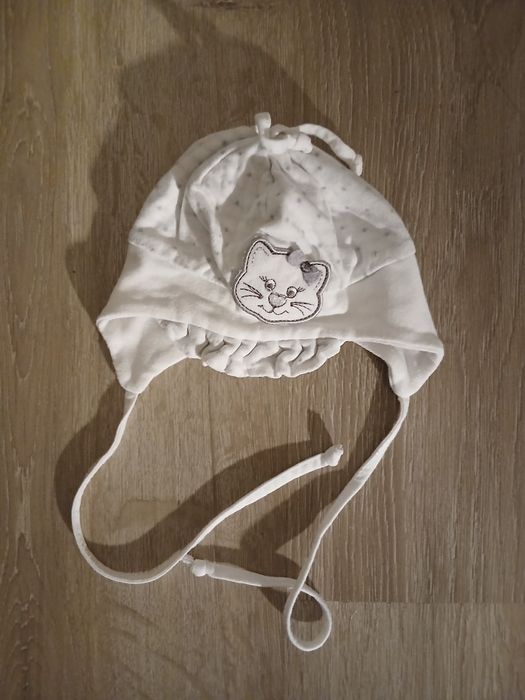 Czapeczka niemowlęca 56
