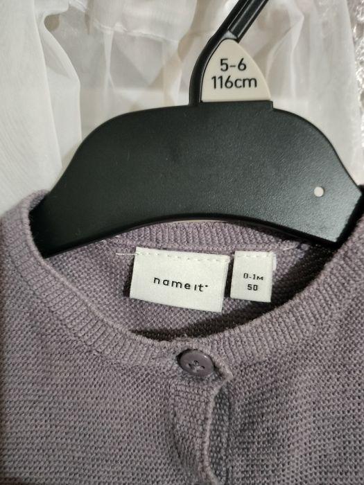 Sweterek niemowlęcy r. 50