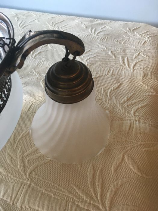 Candeeiro de teto antigo