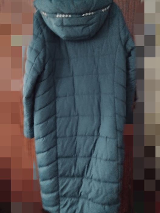 Зимовий плащ в гарному стані