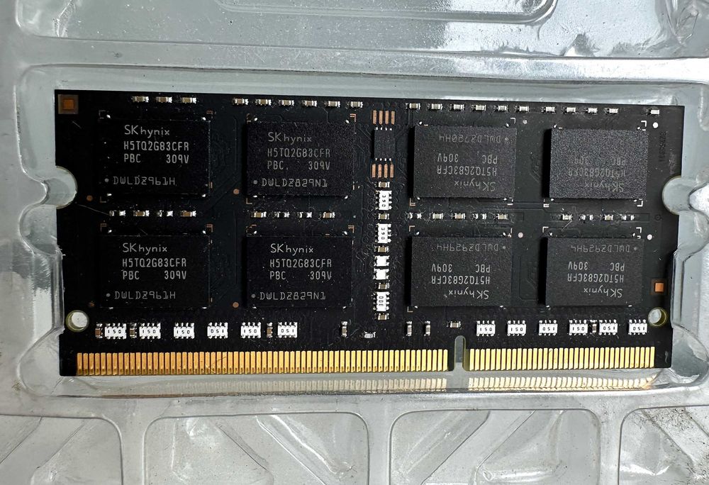 Оперативна пам'ять SK hynix (SO-DIMM, DDR3, 4Gb, 1866MHz)