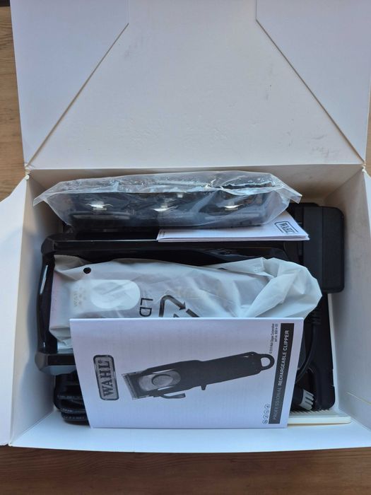 Професійна машинка для стрижки WAHL MAGIC CLIP CORDLESS
