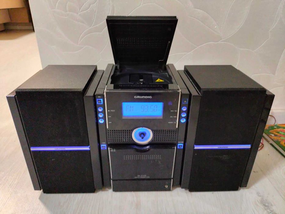 Музичний центр Grunding UMS 4710 DEC
