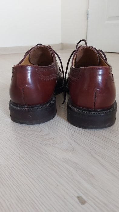 Eleganckie buty z Holandii skóra naturalna Exellent 43