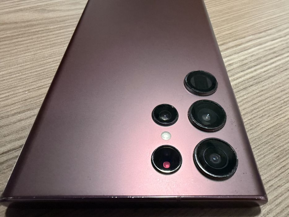 Samsung Galaxy S22 Ultra 256GB Violeta/Burgundy