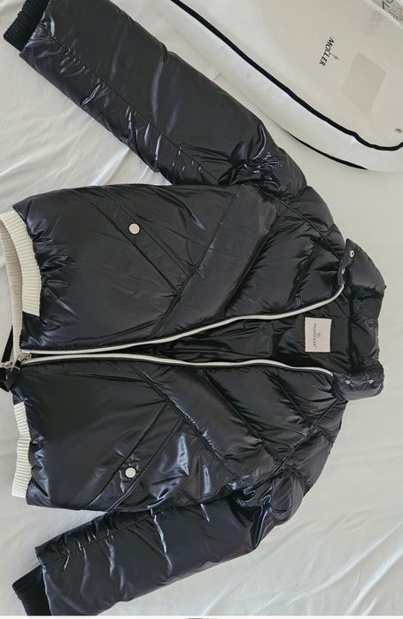 Moncler пуховик s-m
