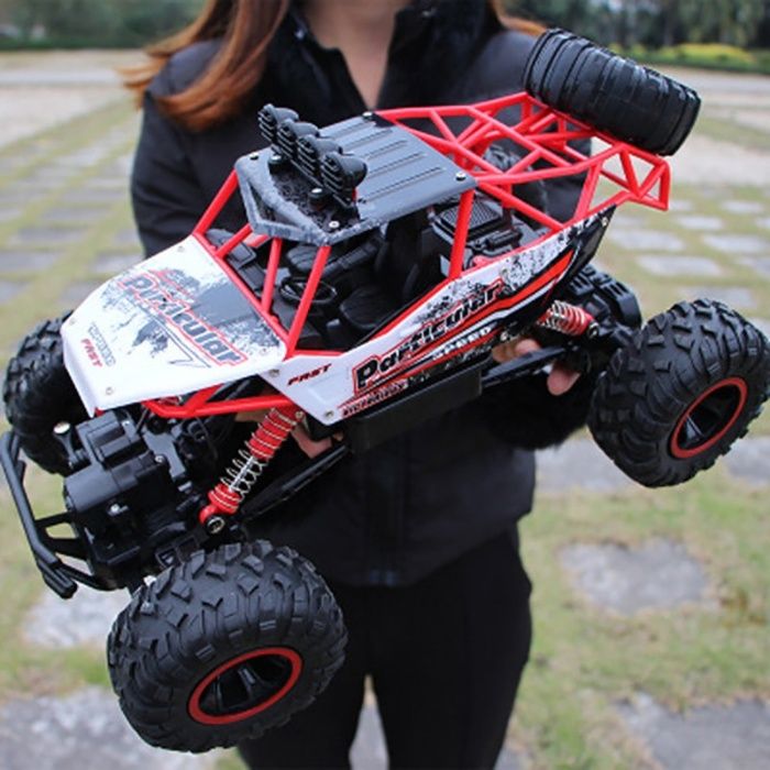 Carro telecomandado grande 1:12 todo terreno TT 4X4 LED NOVO