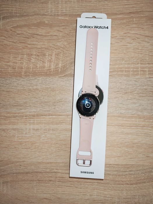 Samsung Galaxy Watch 4 – różowy – jak nowy