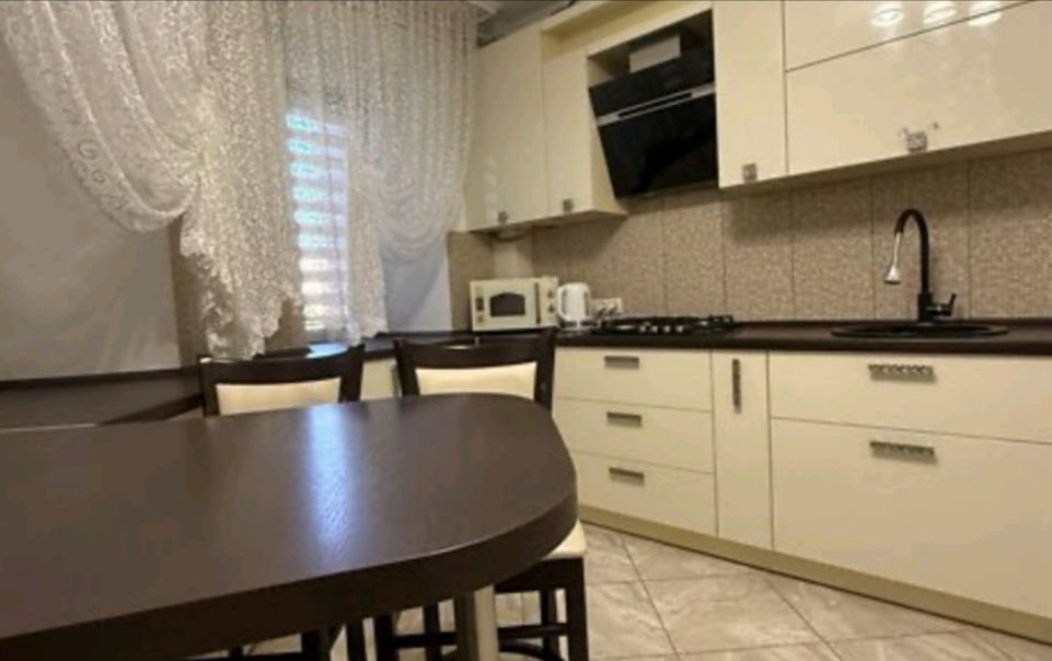 Оренда 2 к квартири в ЖК Сімейний
