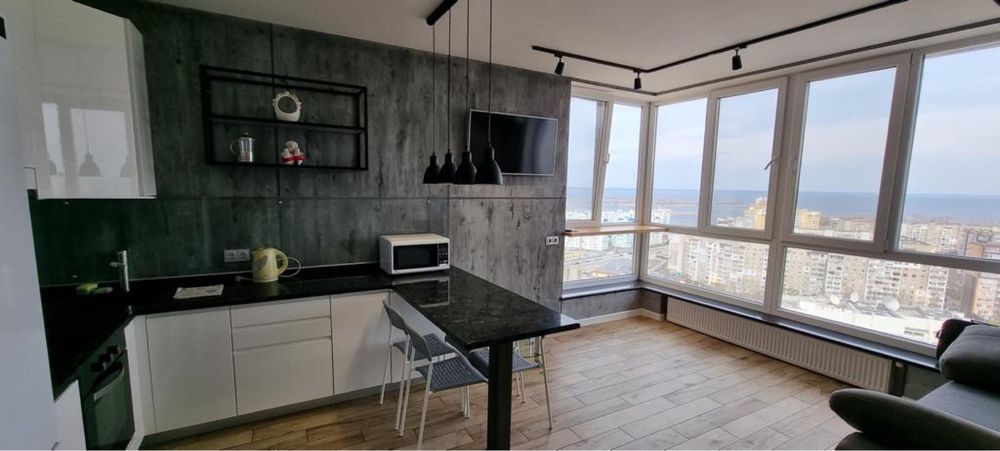 Здам 2 кім.квартиру-студію, Центр, Смілянська 2/1