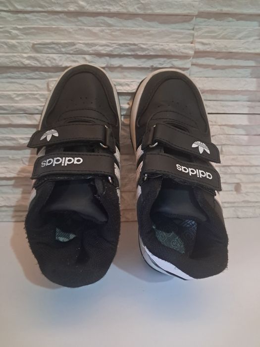 Buty chłopięce Adidas roz.30