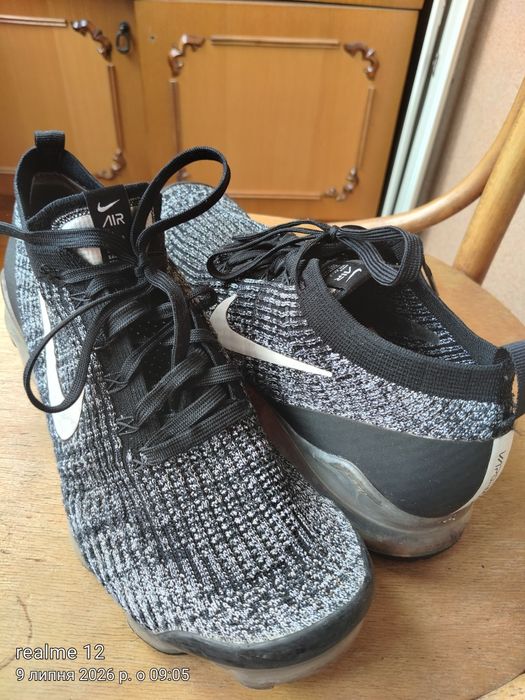 Продам кросівки Nike
