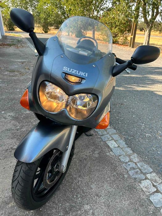 Mota Suzuki GSX750 F