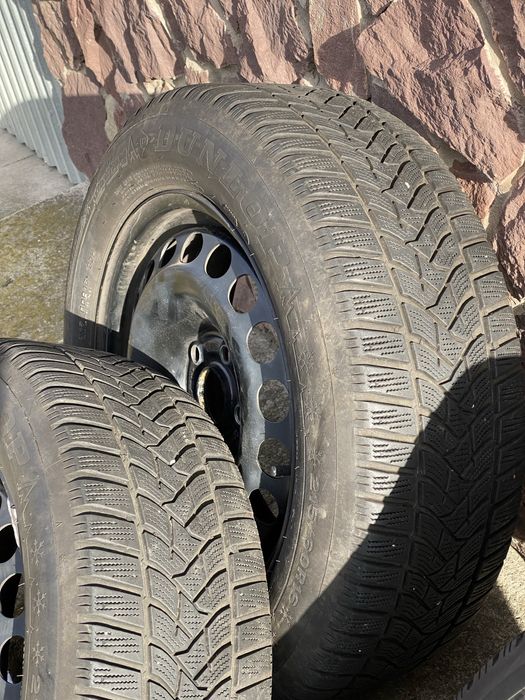 Dunlop 215/60/16 стан нові