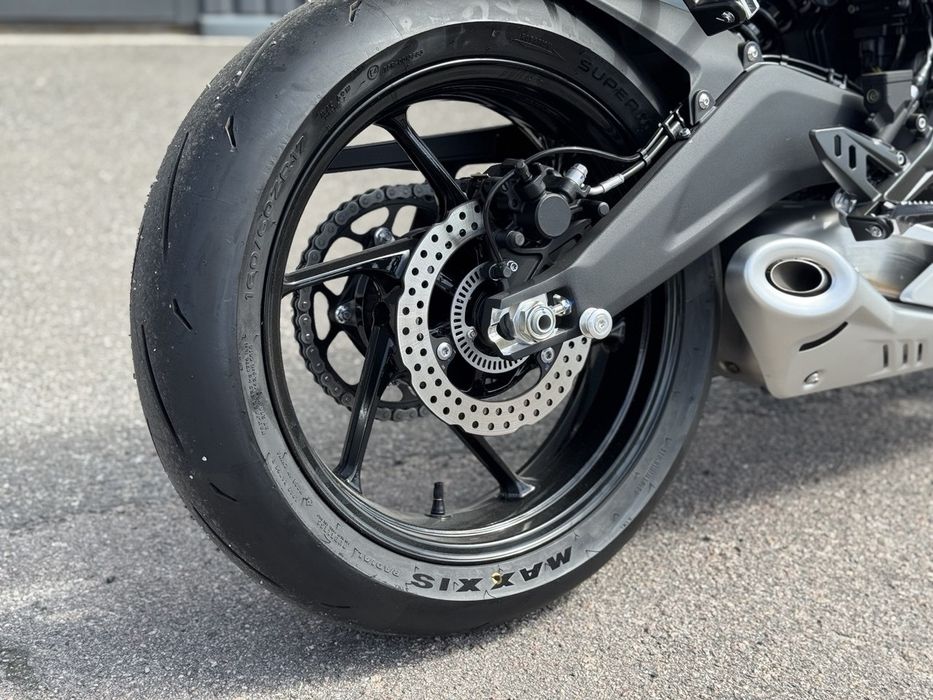 kawasaki zx4r - купити мототехніку - Ціна на OLX.ua