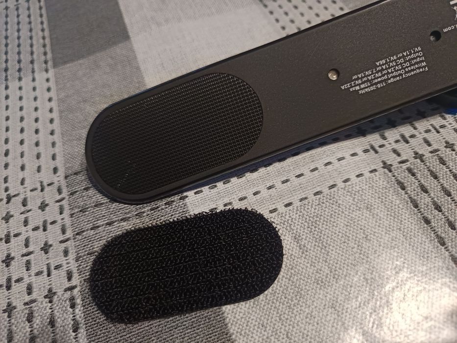 Uchwyt samochodowy ładowarka bezprzewodowa na smartfon