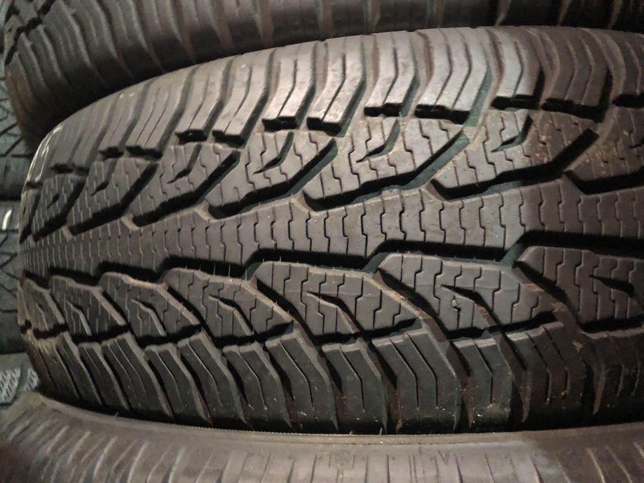 Шини всесезонные 235/60 18 Uniroyal AllSeason Expert 2 КОМПЛЕКТ