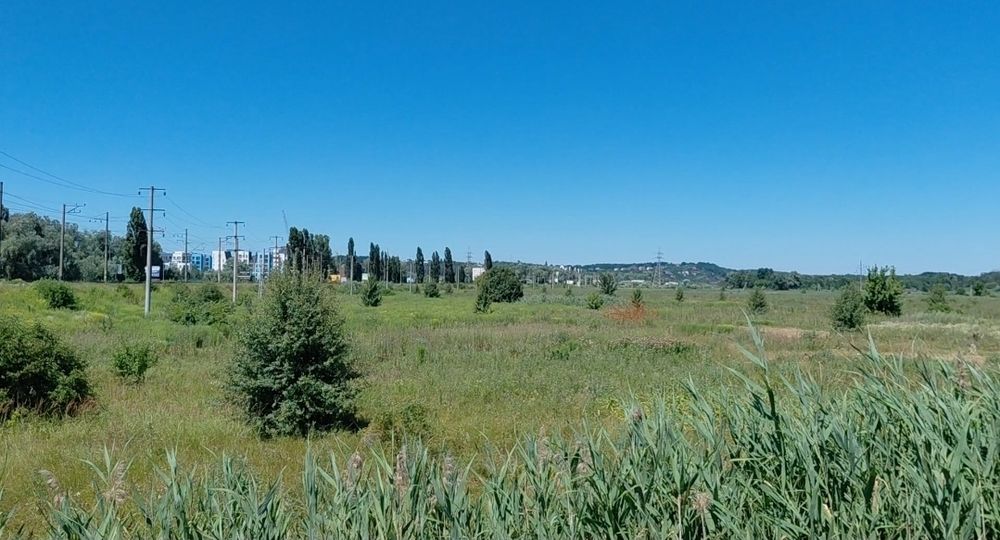 90 соток ,Ходосівка, навпроти Мегамаркету.Перспективна пропозиція.