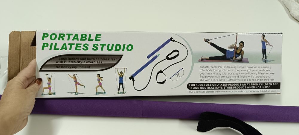 Acessório de ginásio para pilates com elástico . Novo.