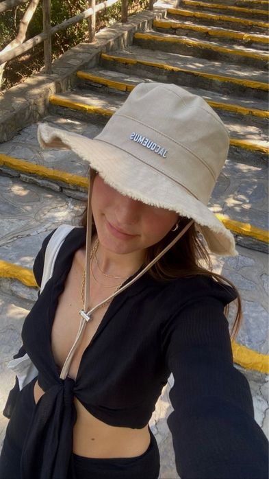 Панама Jacquemus