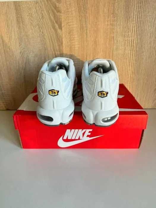 Buty  Nike Air Max TN Plus White R.43